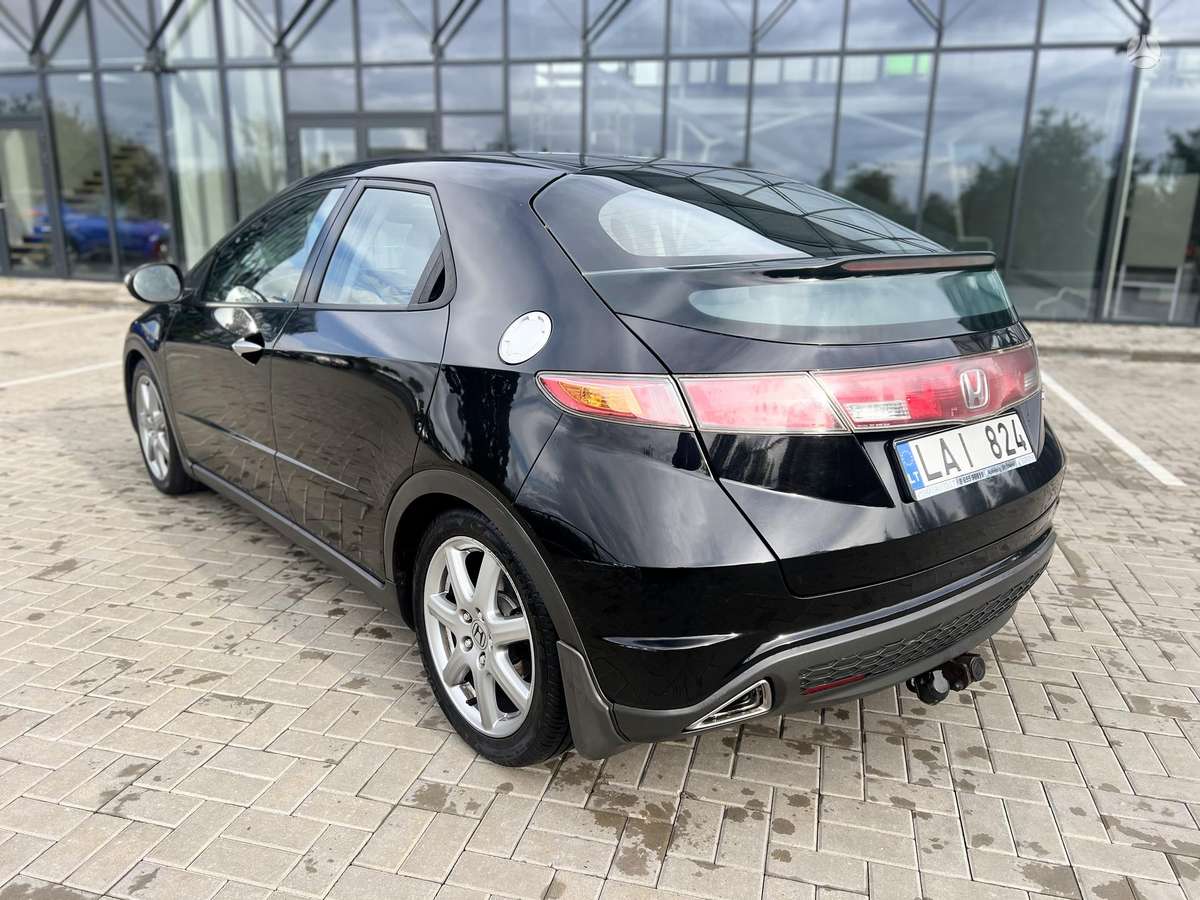 Honda Civic - 8