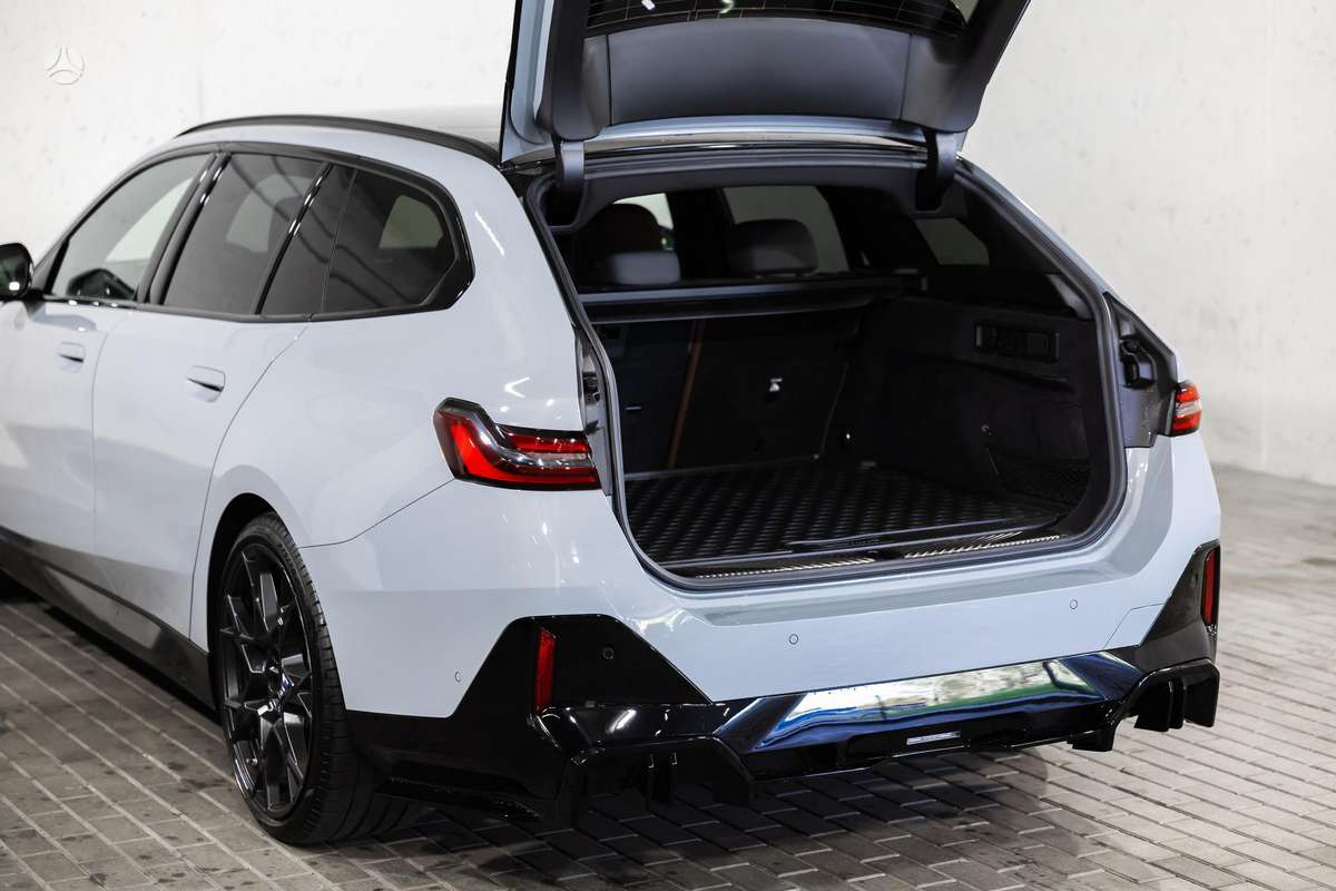BMW 520, 2.0 l., wagon