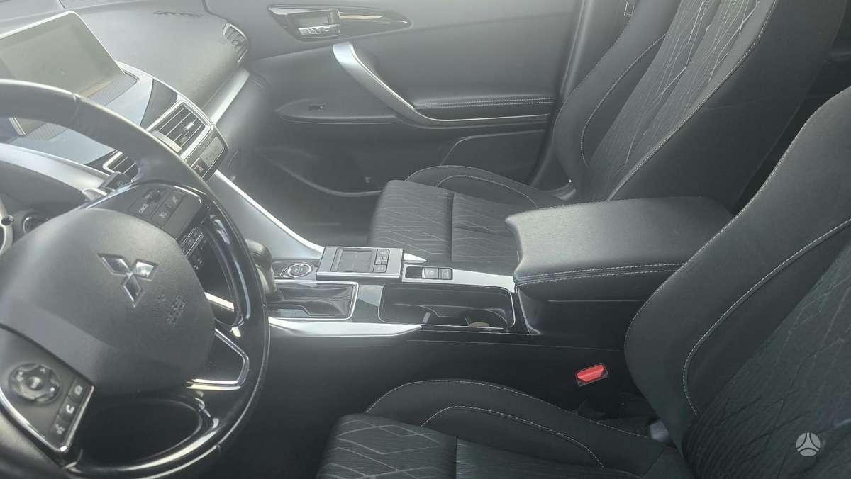 Mitsubishi Eclipse Cross, 2.2 l., Внедорожник / Кроссовер