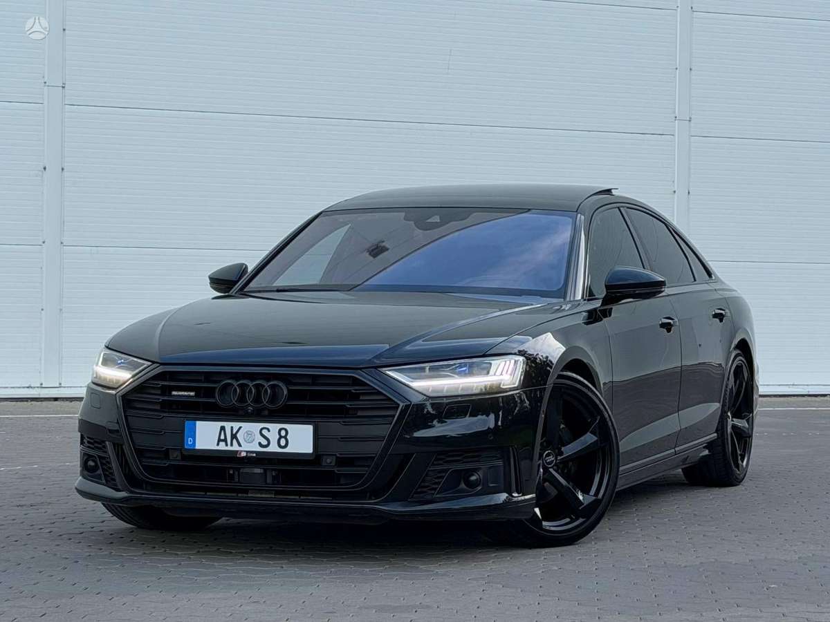 Audi A8 - 1