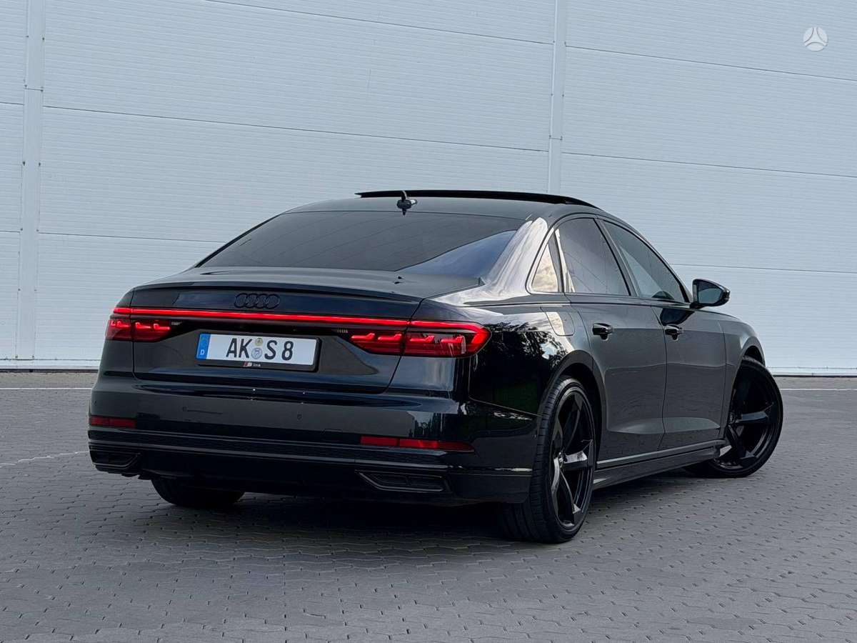 Audi A8 - 2