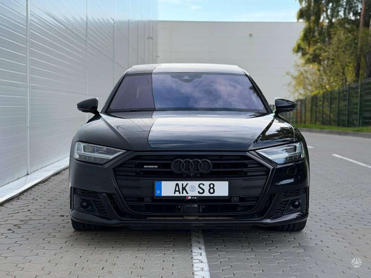 Audi A8 - 7