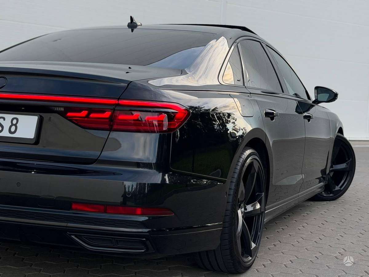 Audi A8 - 11