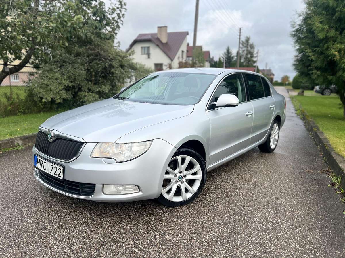 Skoda Superb, 2.0 l., Седан