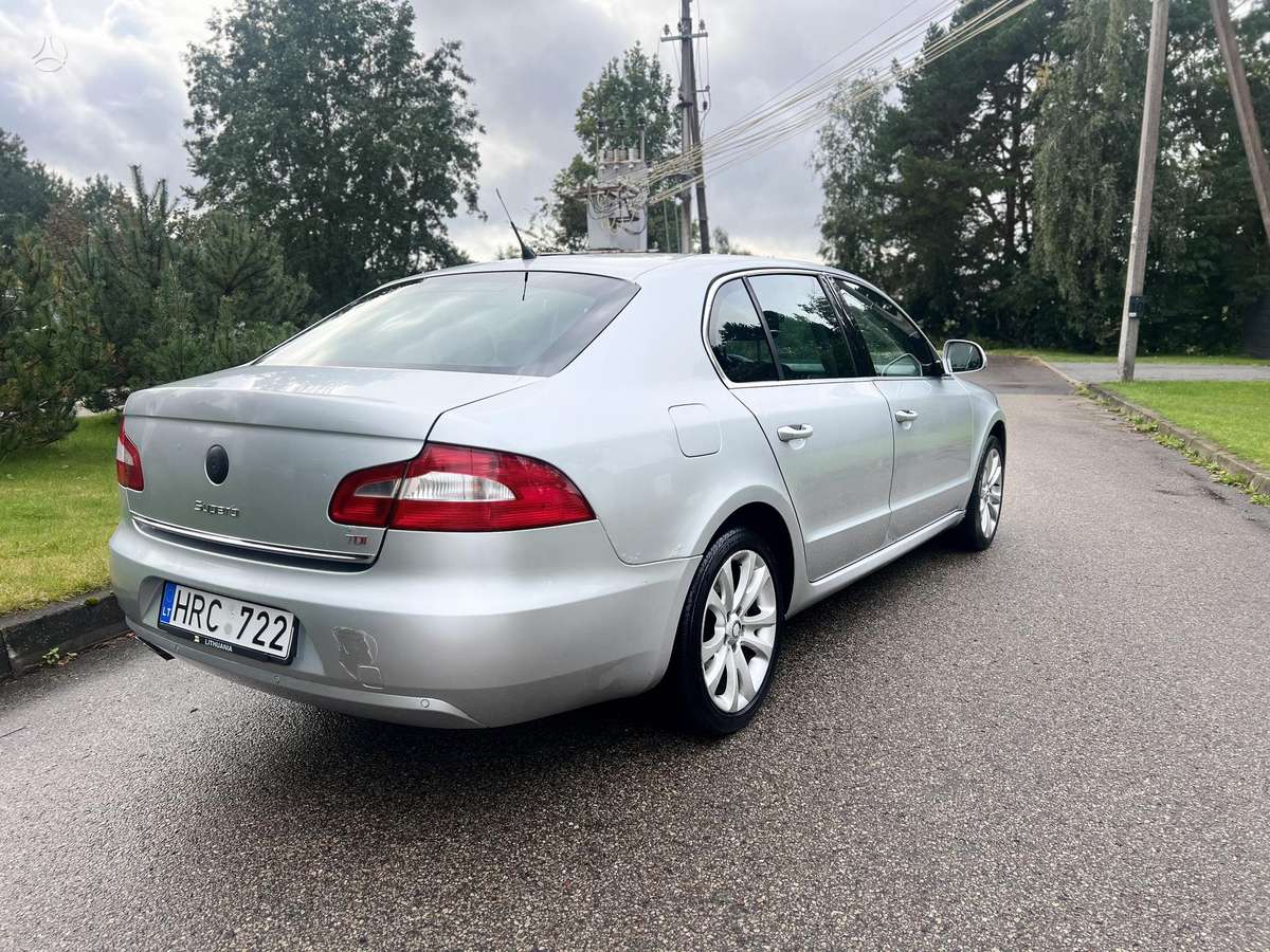 Škoda Superb - 5
