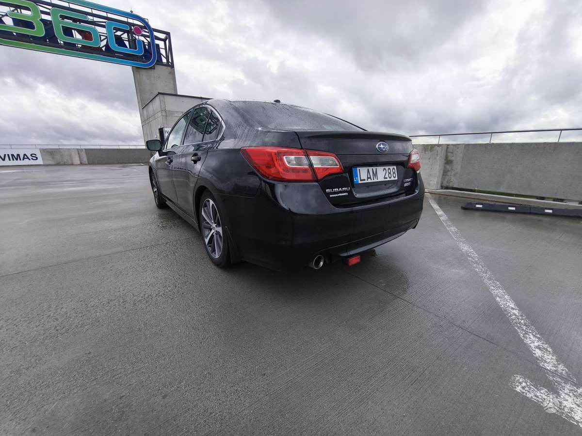 Subaru Legacy - 5