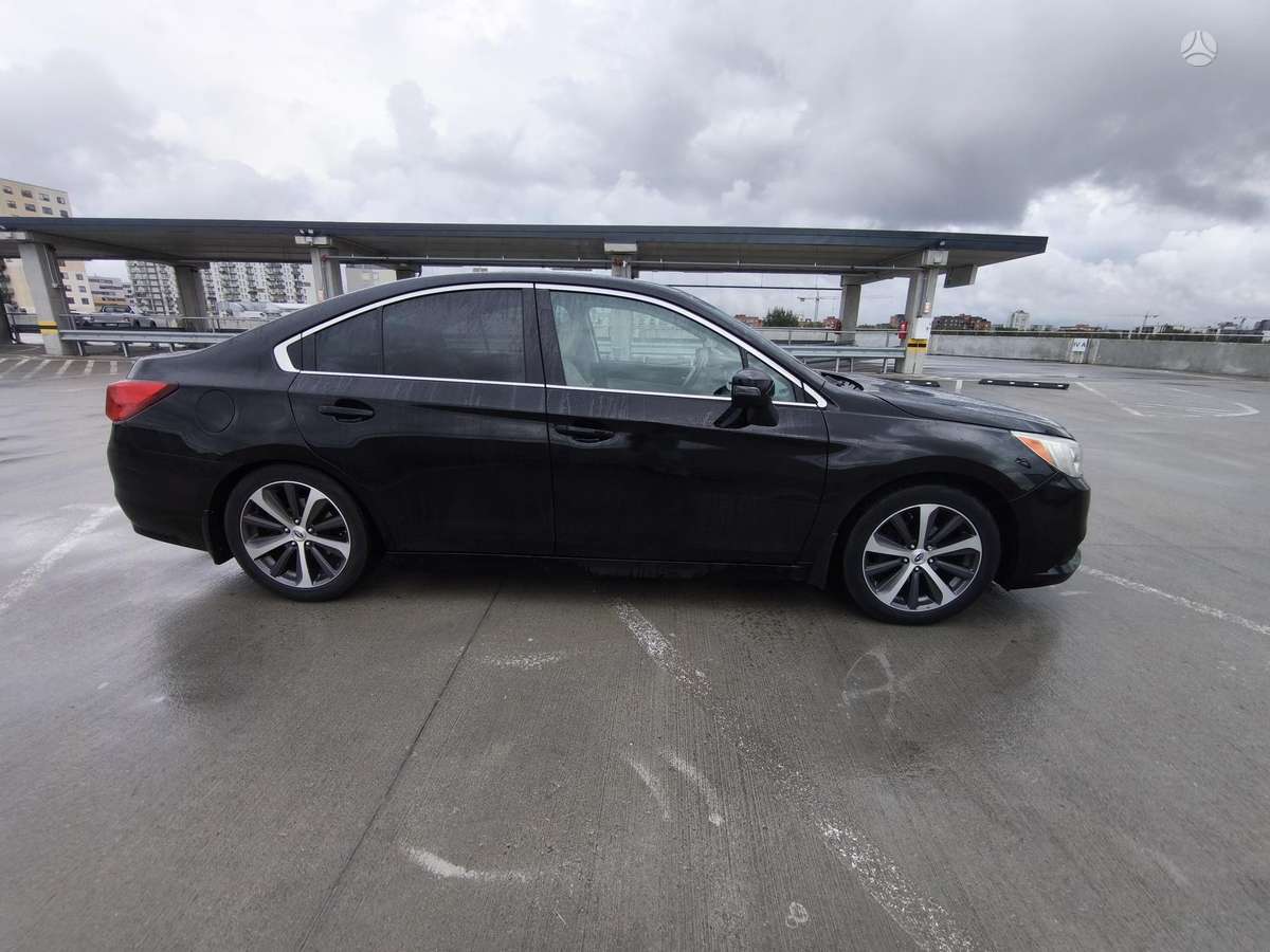Subaru Legacy - 8