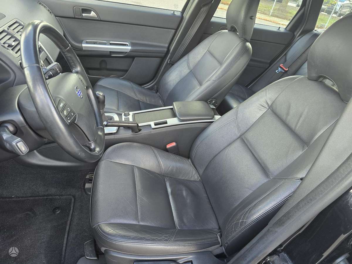 Volvo V50 - 9