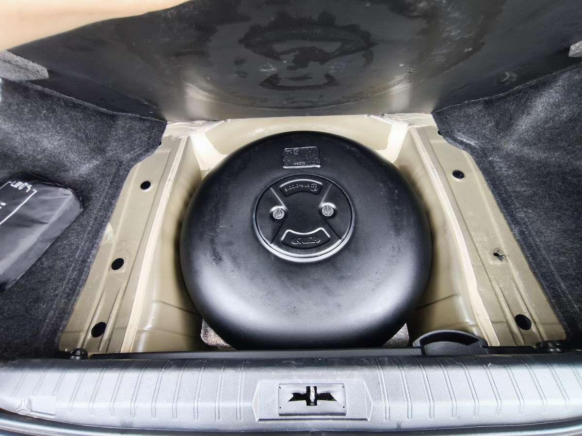 Subaru Legacy - 11