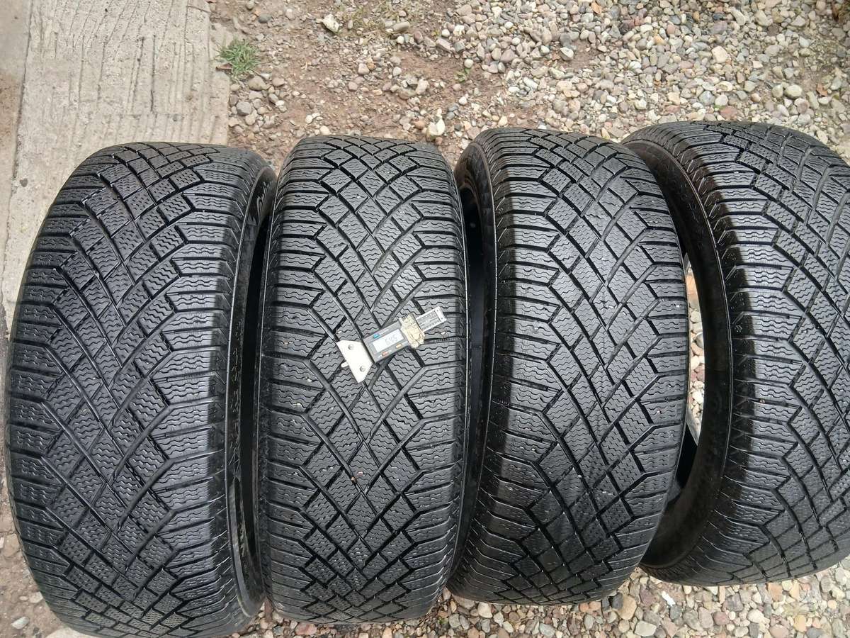 Continental, всесезонные 215/55 R18