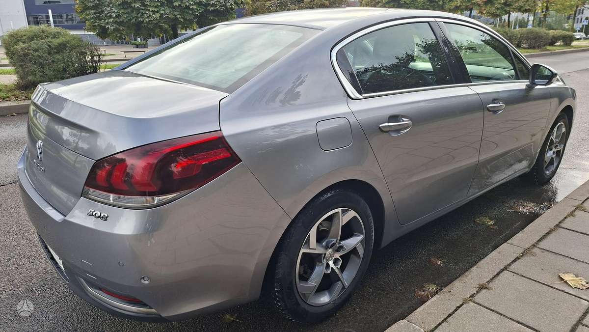 Peugeot 508 - 8