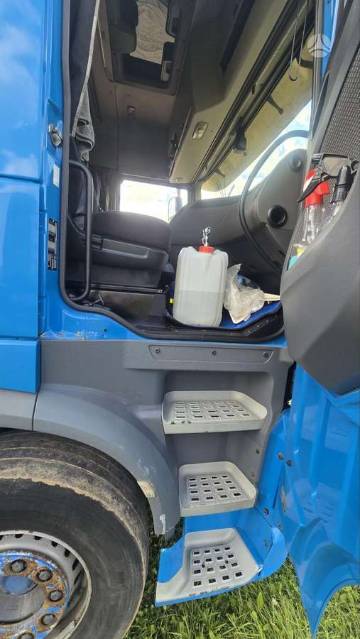 DAF 106, 2 спальных места