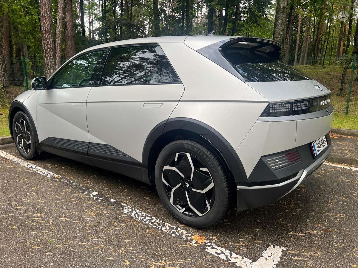Hyundai IONIQ 5 - 10