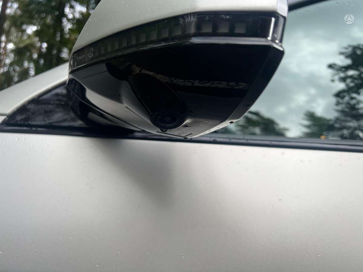 Hyundai IONIQ 5 - 12