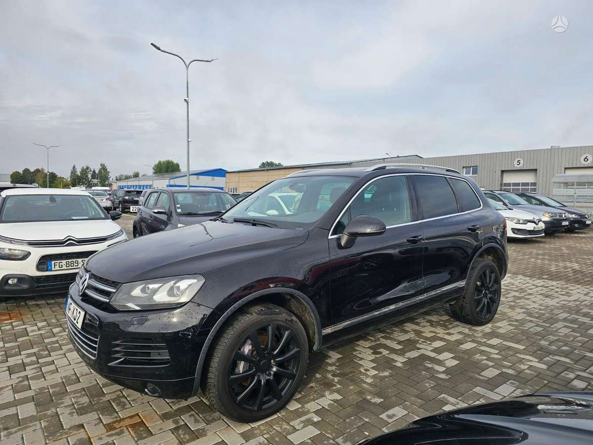 Volkswagen Touareg - 2