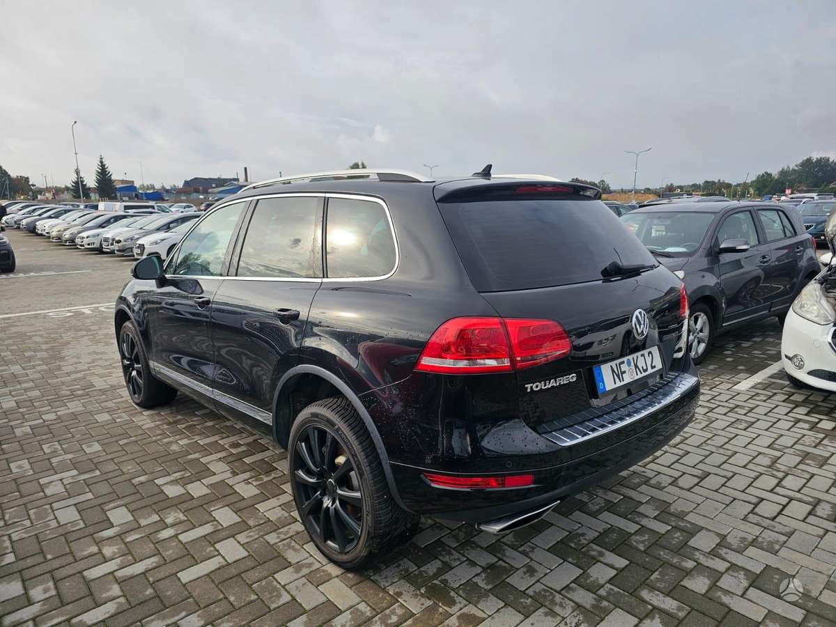 Volkswagen Touareg - 8