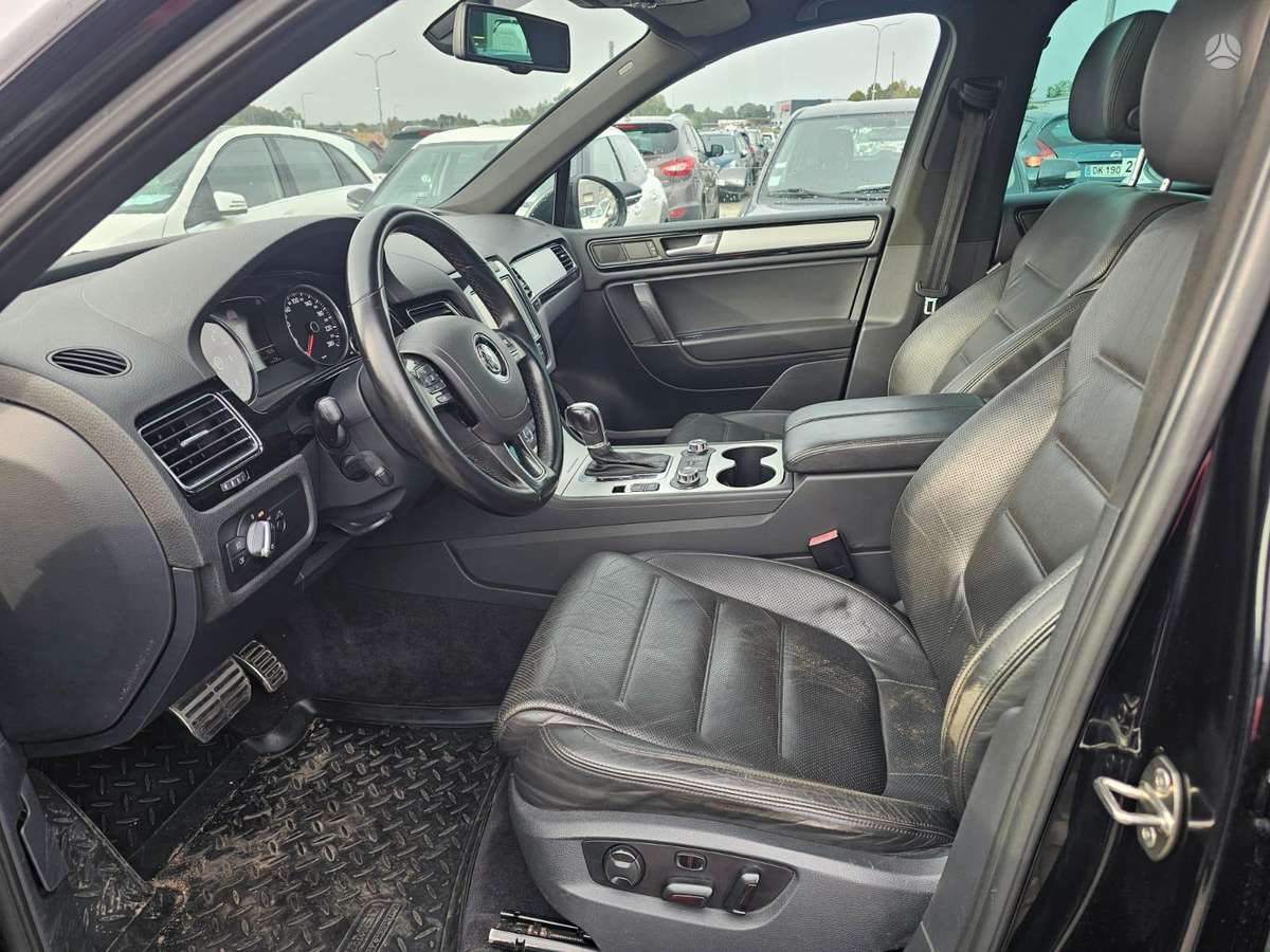 Volkswagen Touareg - 10