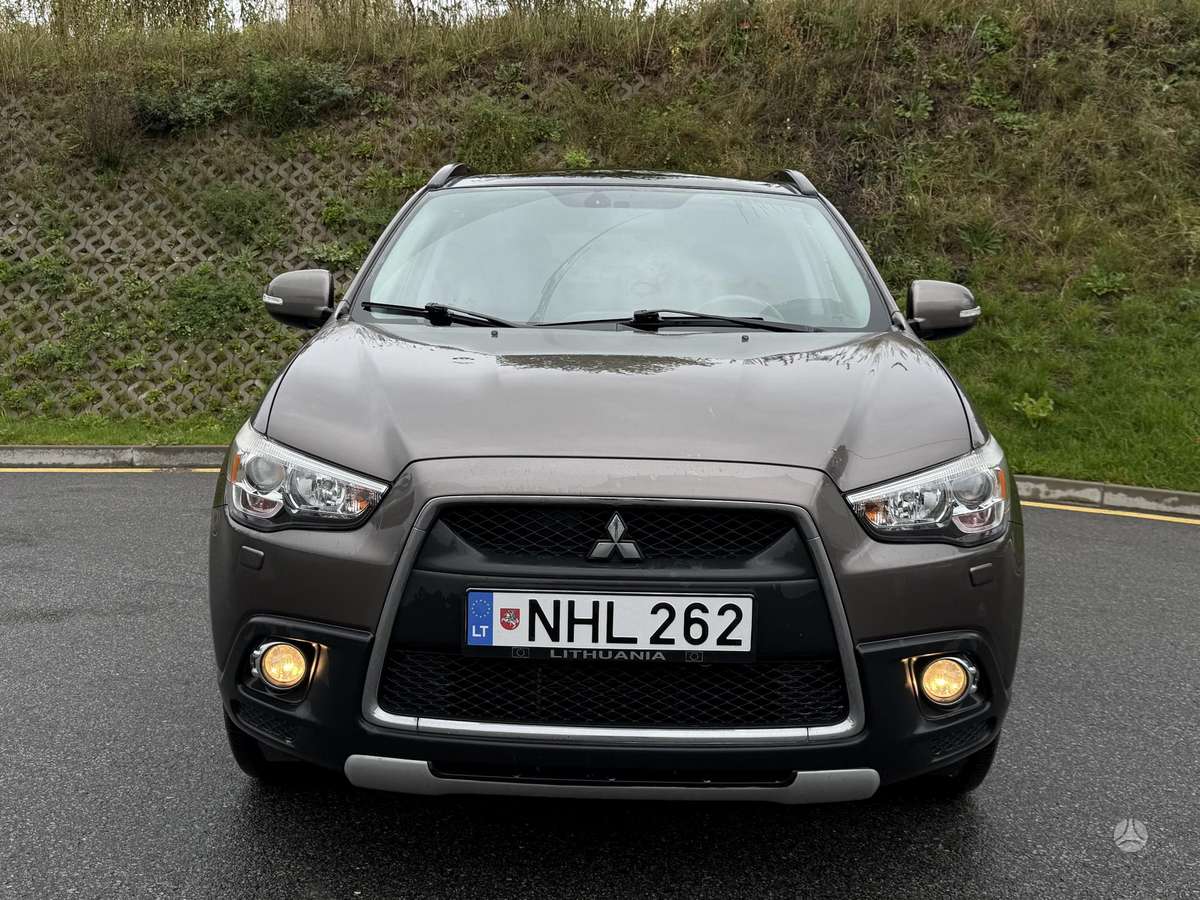 Mitsubishi ASX - 5
