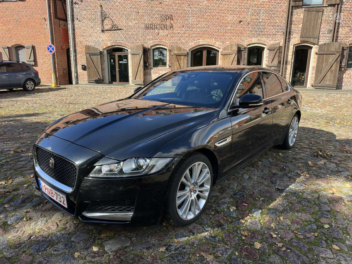 Jaguar XF, 3.0 l., Седан