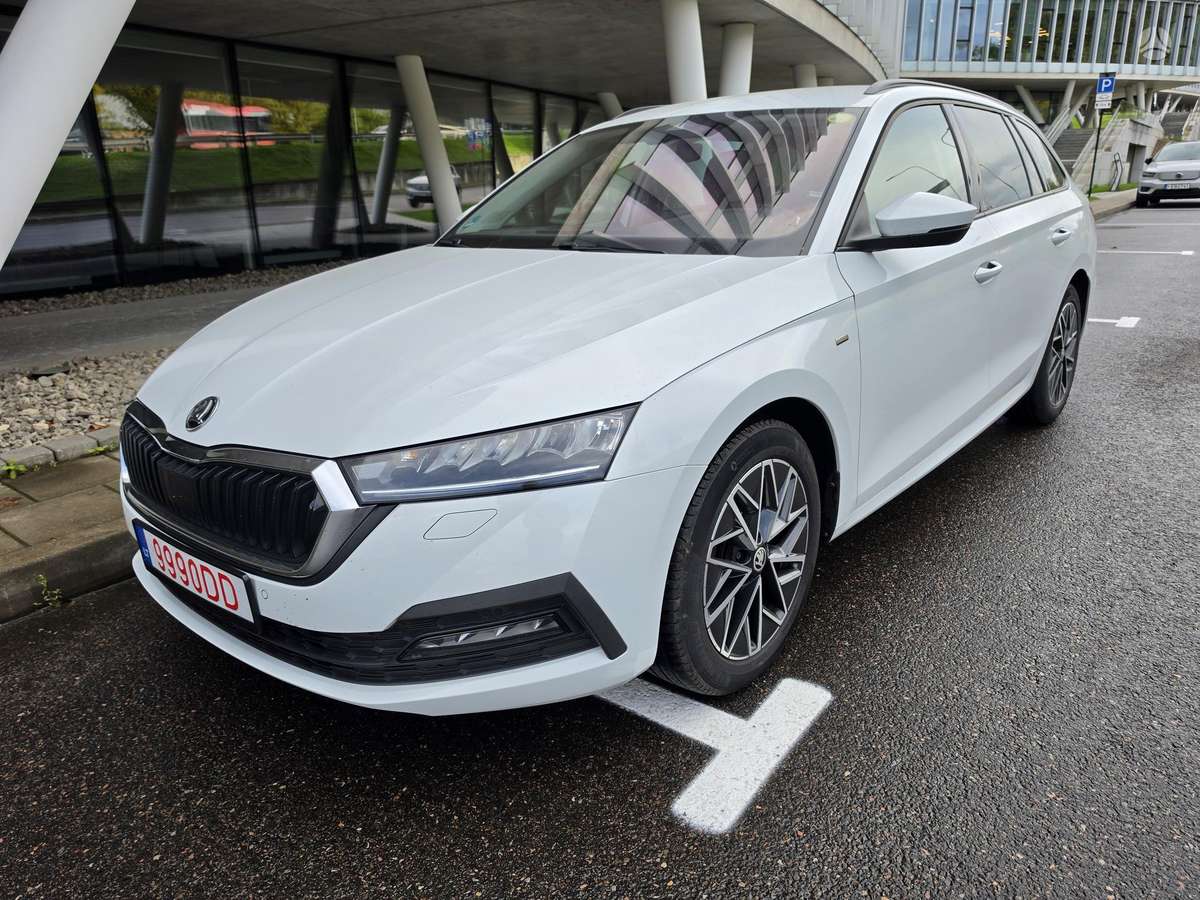 Škoda Octavia - 2