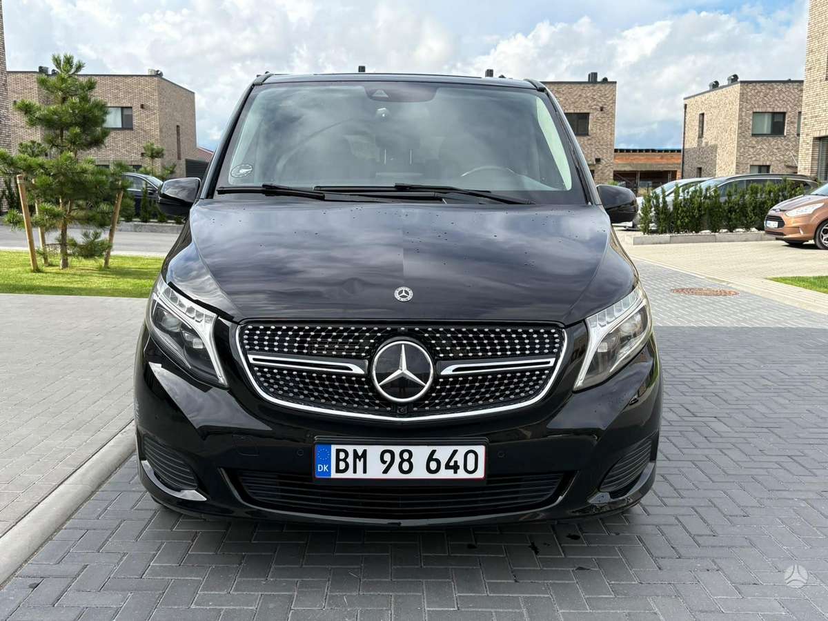 Mercedes-Benz V250 - 1