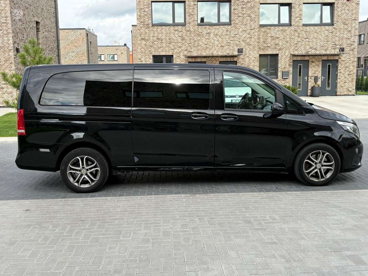 Mercedes-Benz V250 - 5
