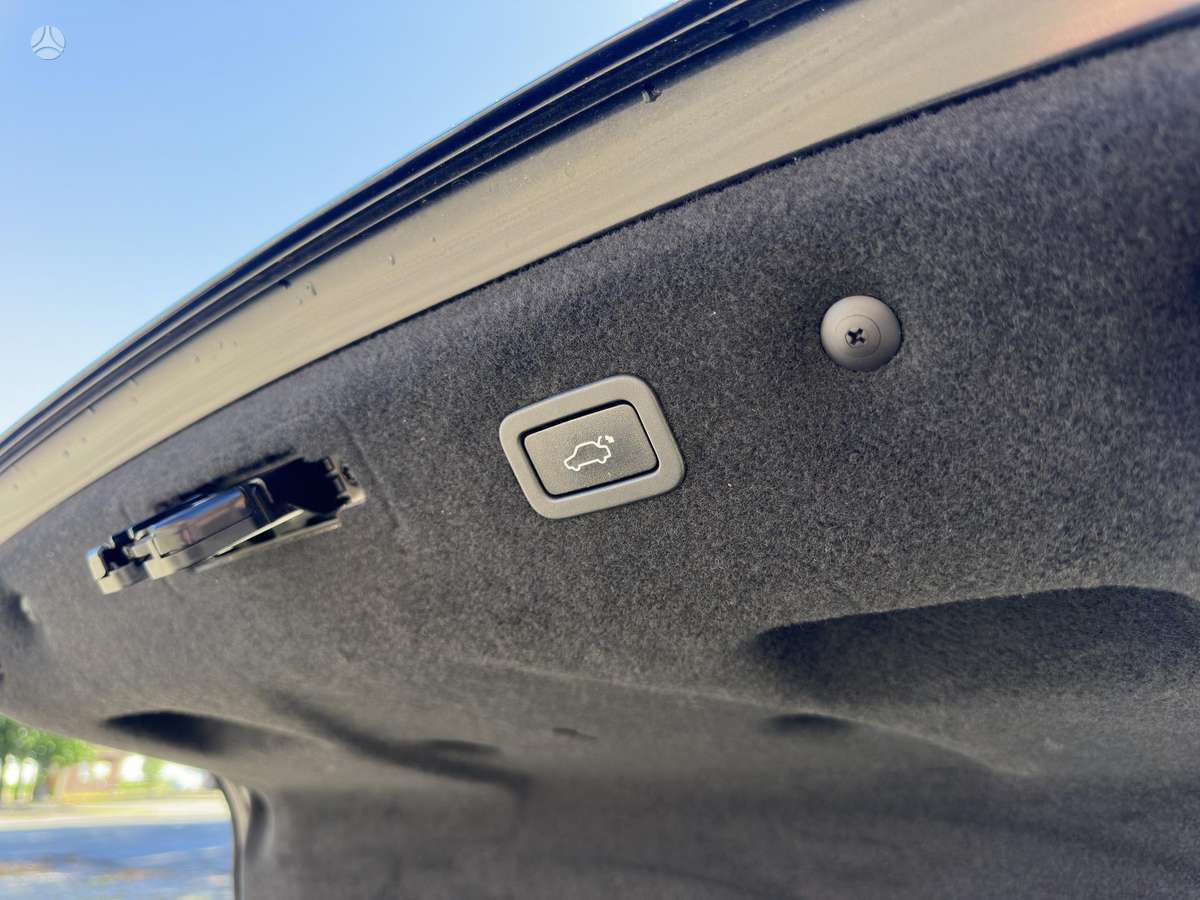 Jaguar XF, 3.0 l., Седан