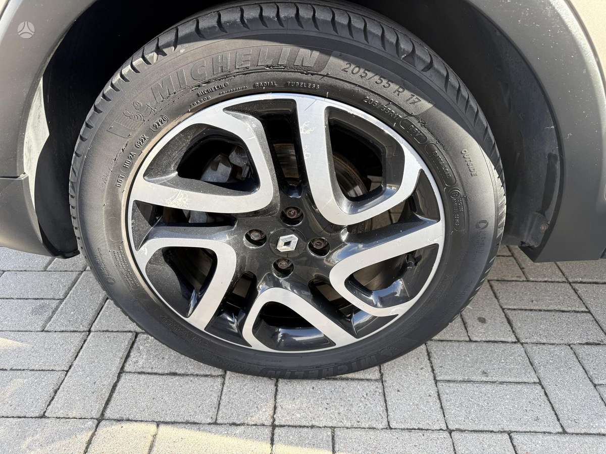 Renault Captur, 1.2 l., off-road / crossover