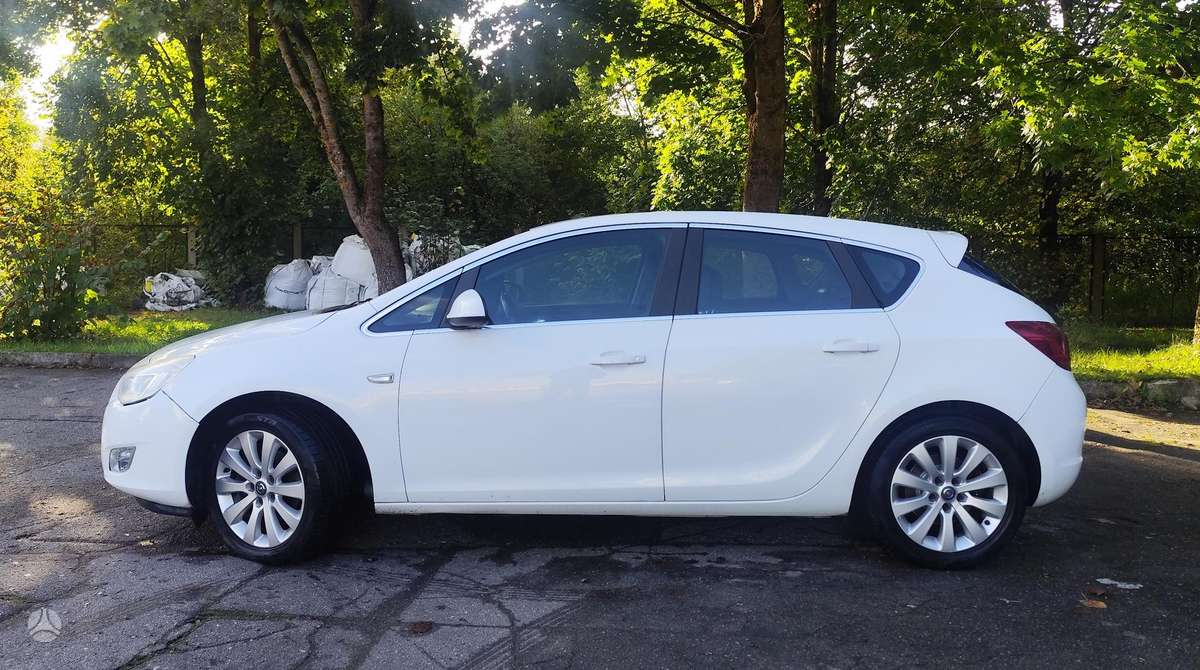 Opel Astra - 2