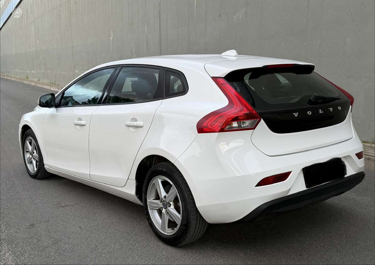 Volvo V40 - 4