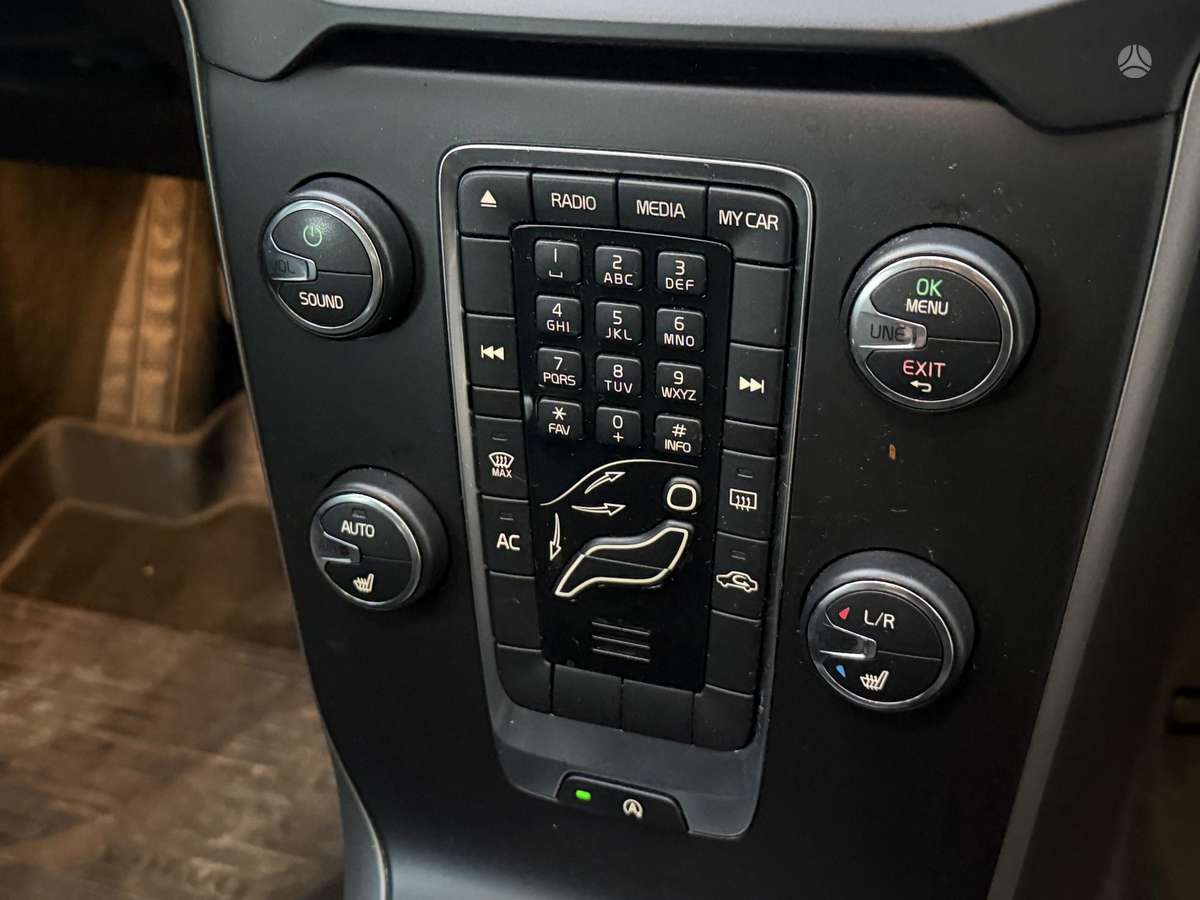 Volvo V40 - 8