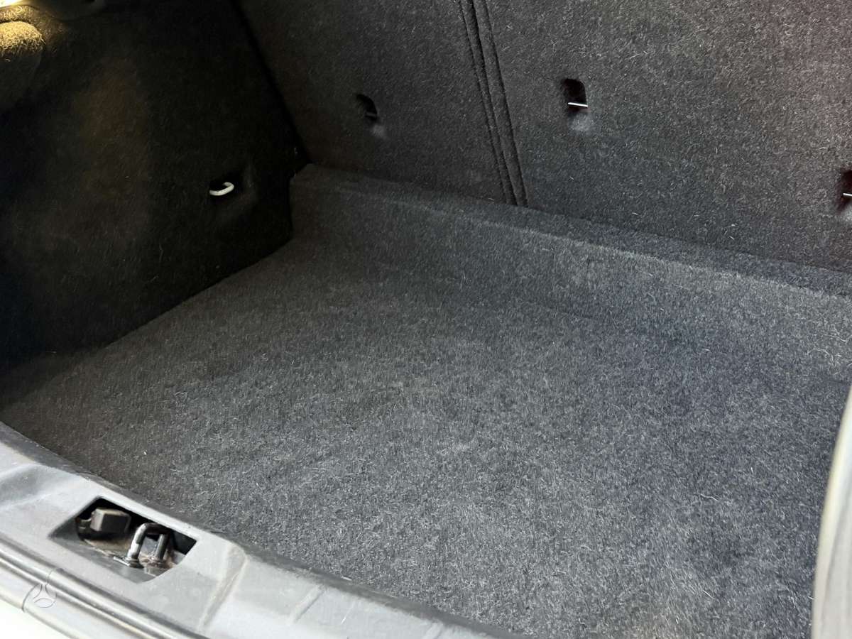 Volvo V40 - 11