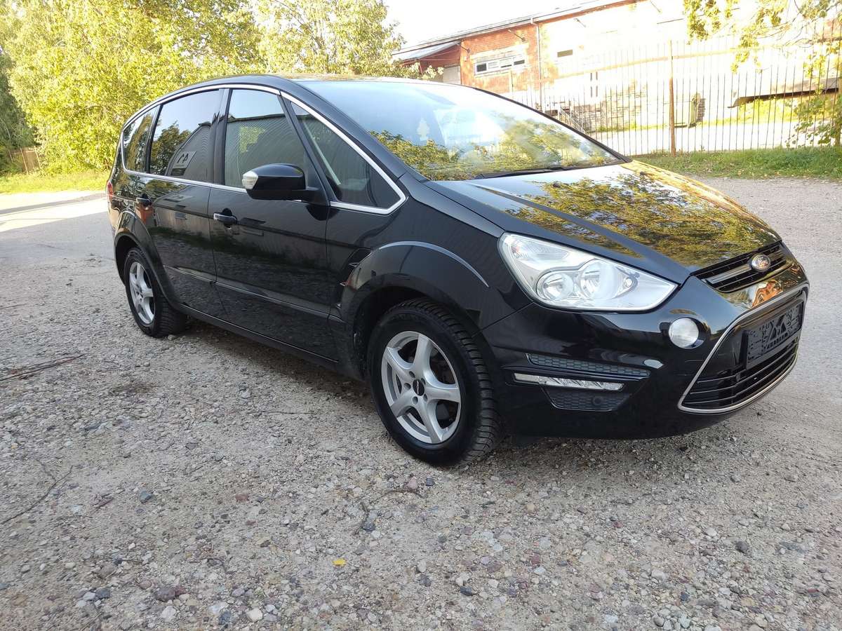 Ford S-MAX - 1