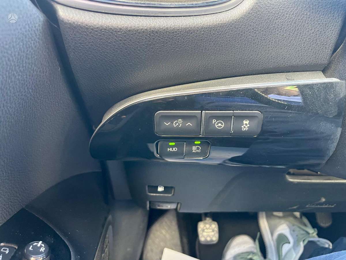 Toyota Prius - 6