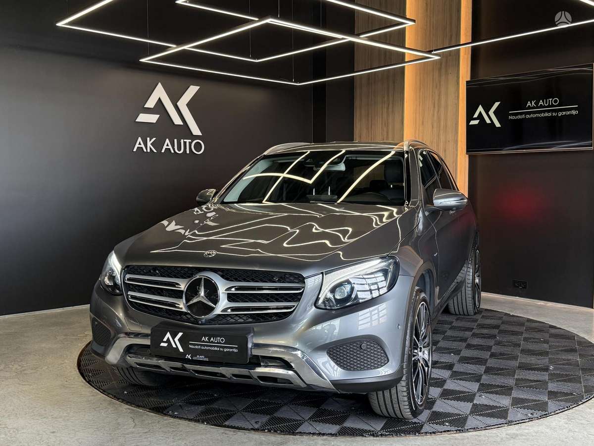 Mercedes-Benz GLC350 - 5
