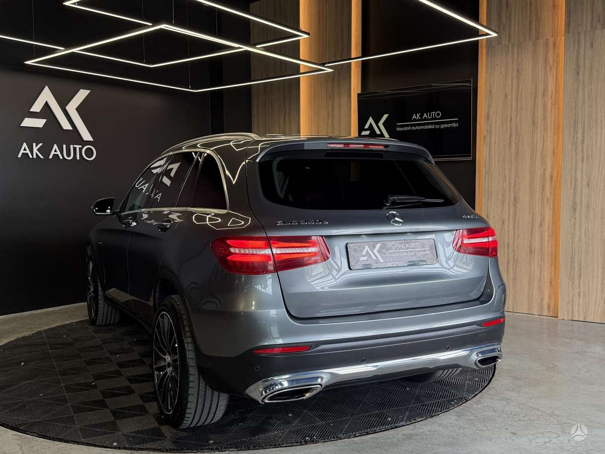 Mercedes-Benz GLC350 - 9