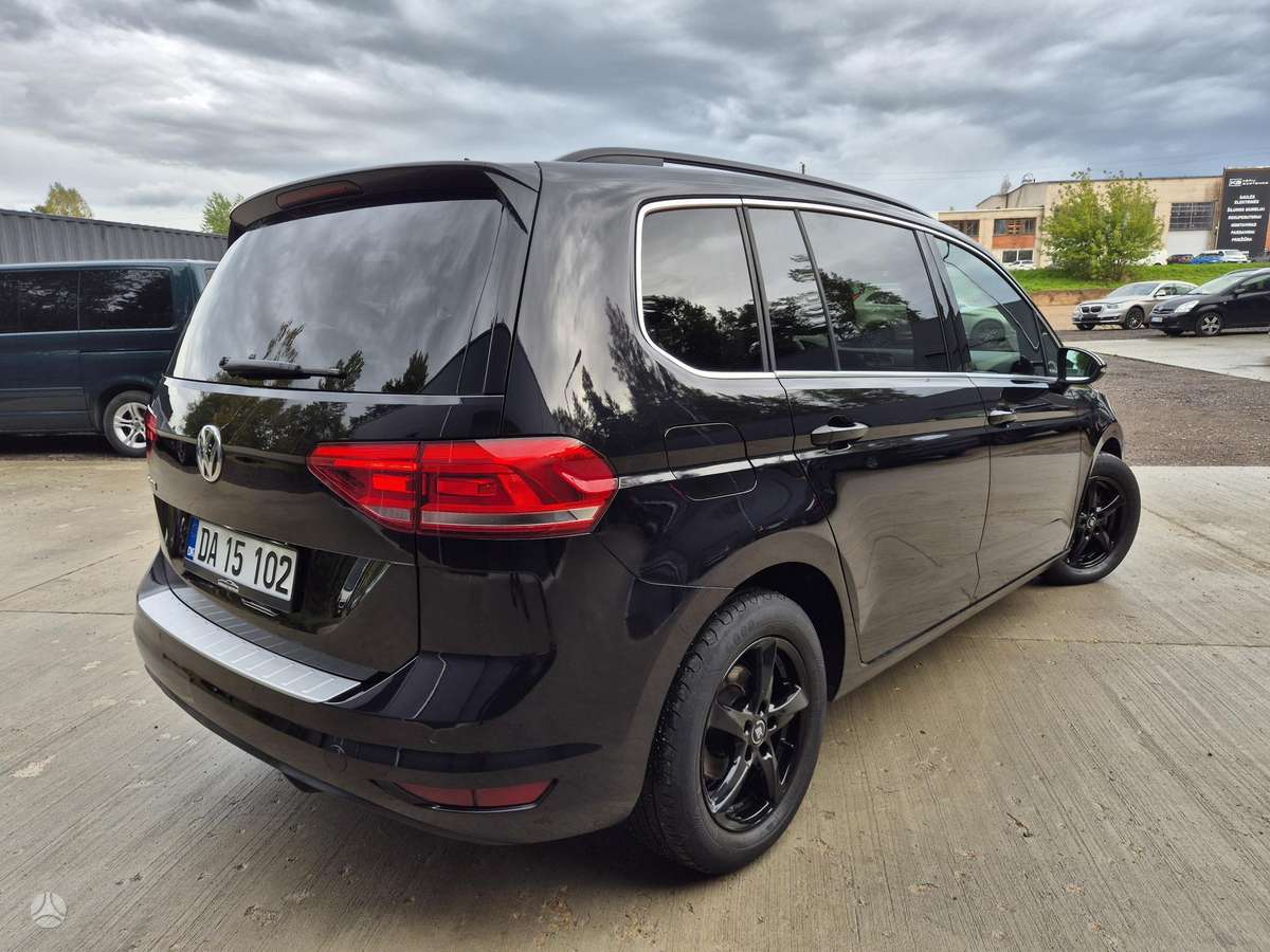 Volkswagen Touran - 3