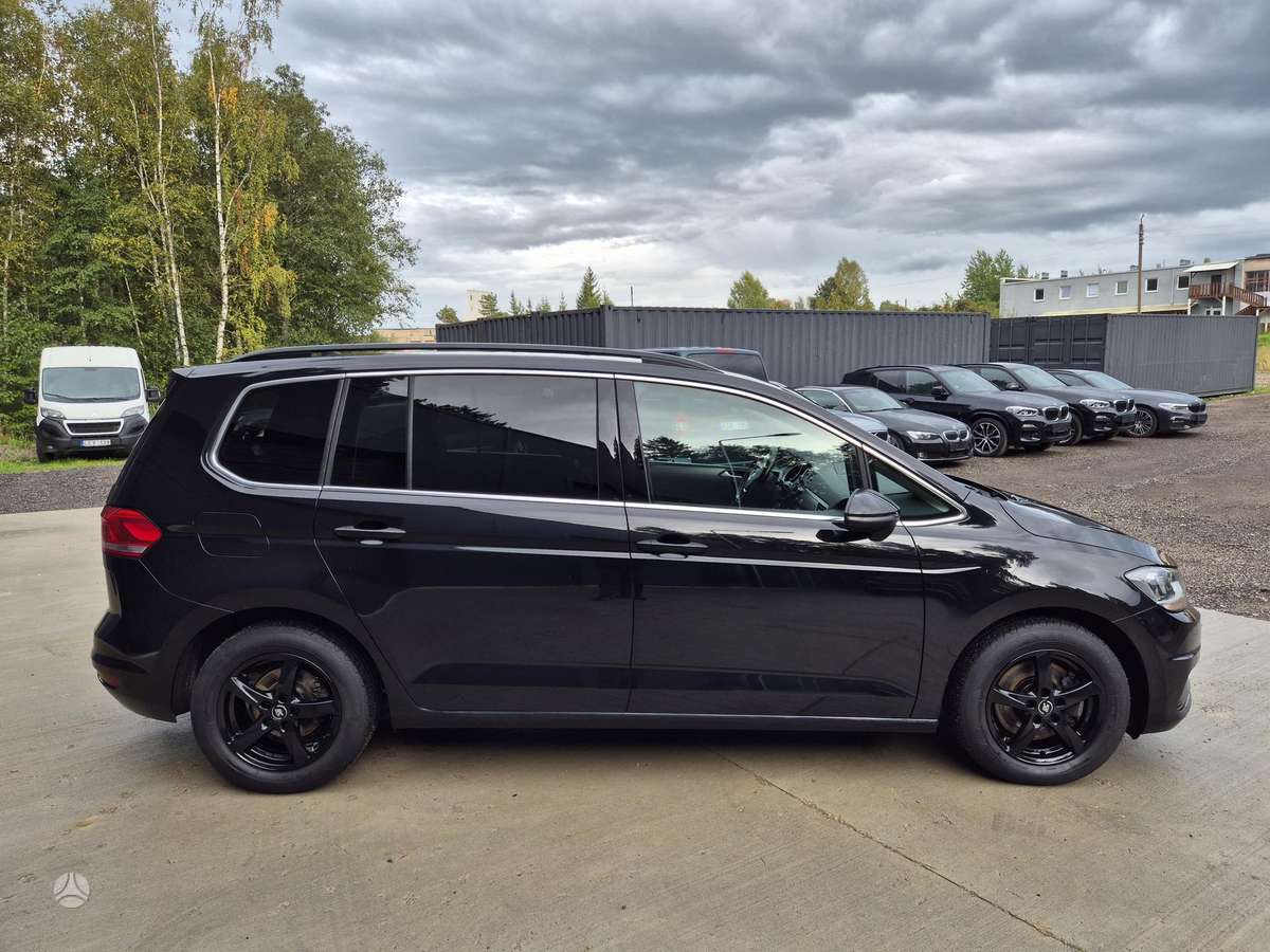 Volkswagen Touran - 6