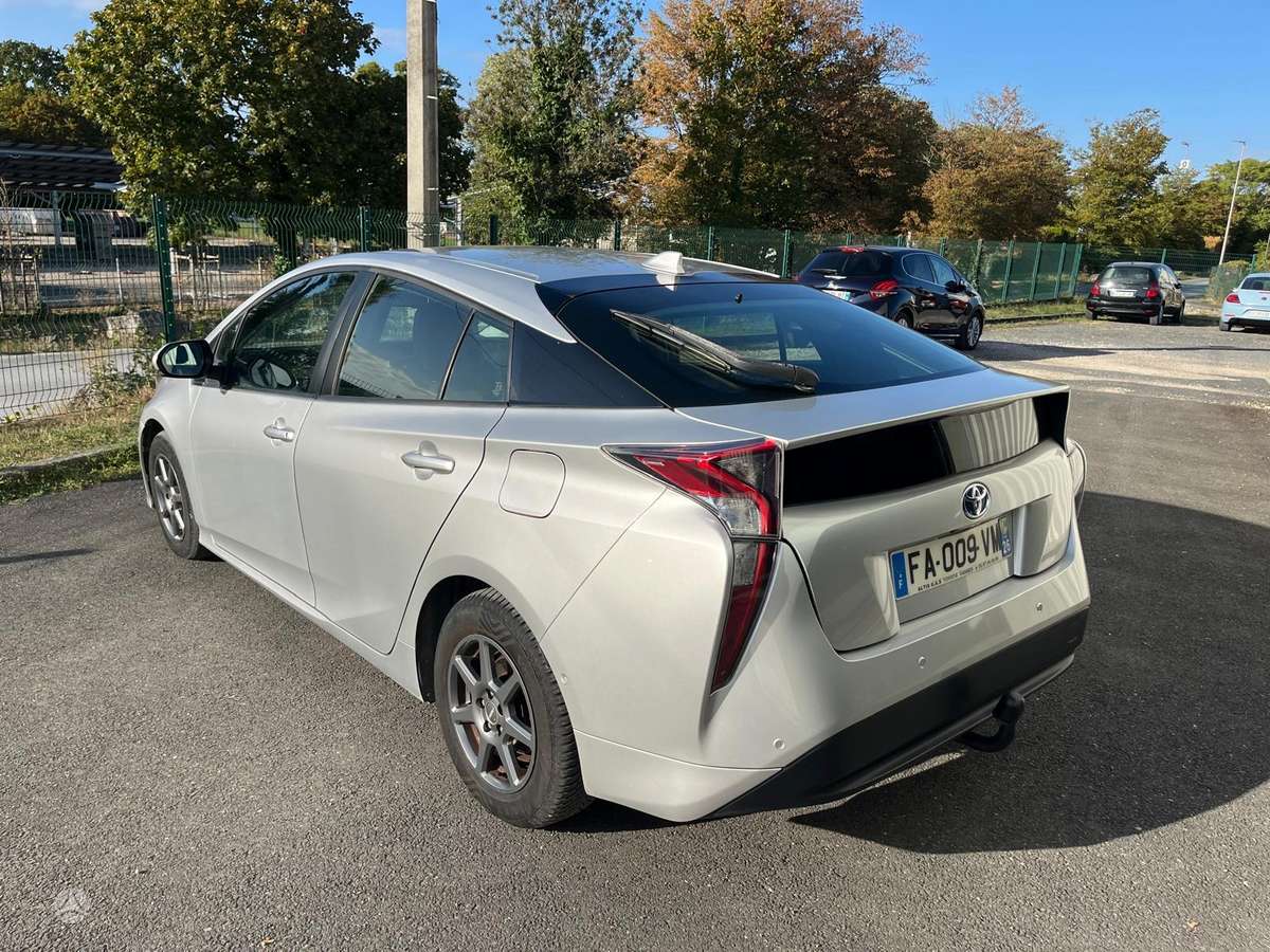 Toyota Prius - 7