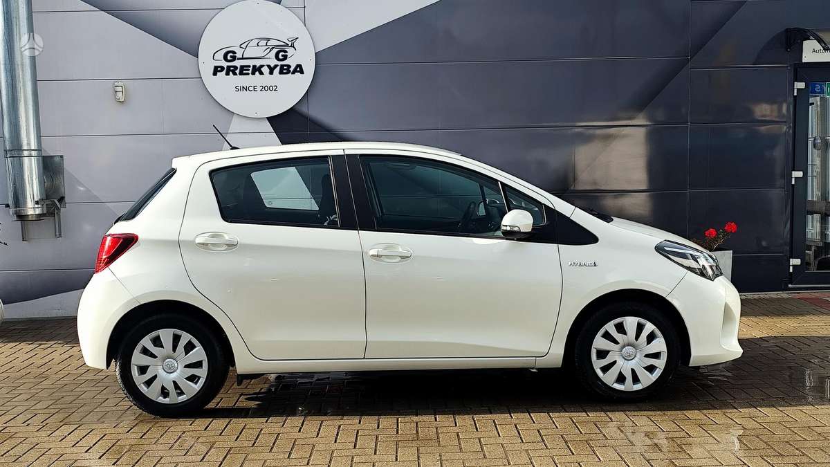 Toyota Yaris - 5
