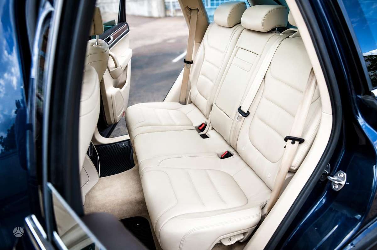 Volkswagen Touareg - 4