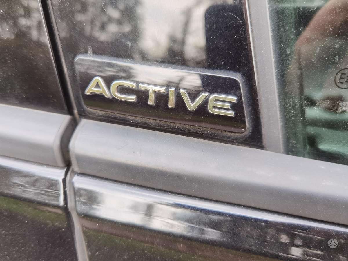 Volkswagen Golf - 8