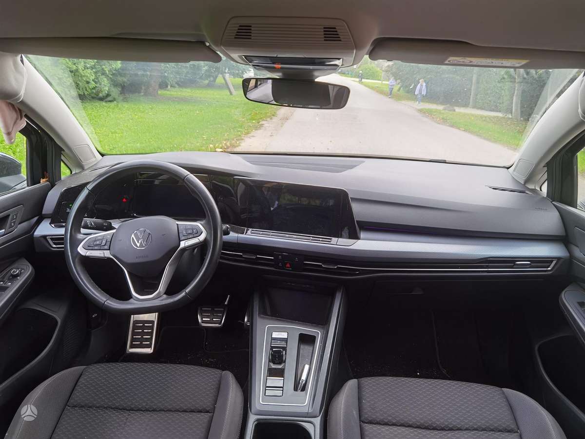 Volkswagen Golf - 6