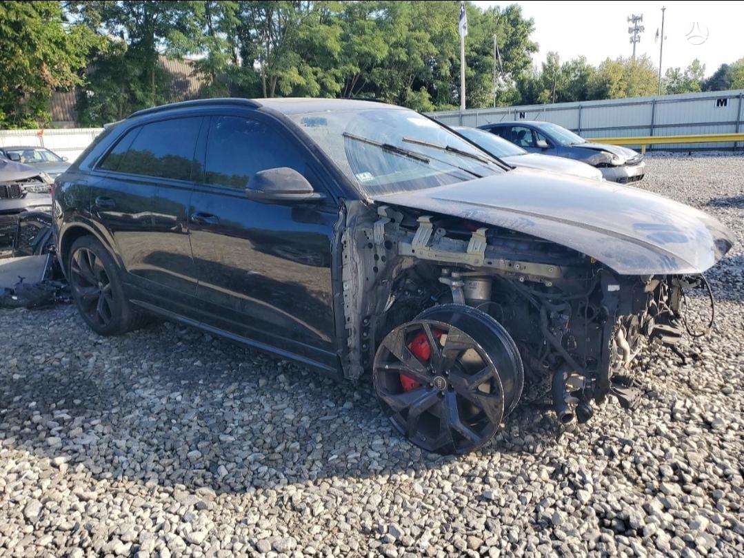 Audi RS Q8 - 4