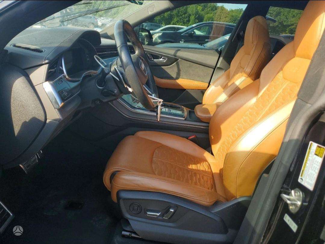 Audi RS Q8 - 6