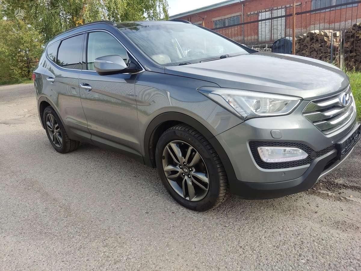 Hyundai Santa Fe - 3