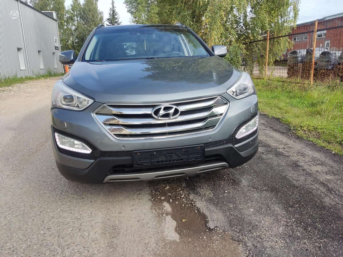 Hyundai Santa Fe - 4