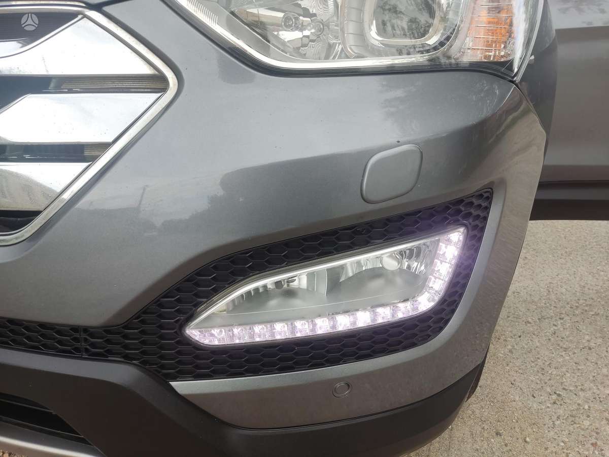 Hyundai Santa Fe - 10