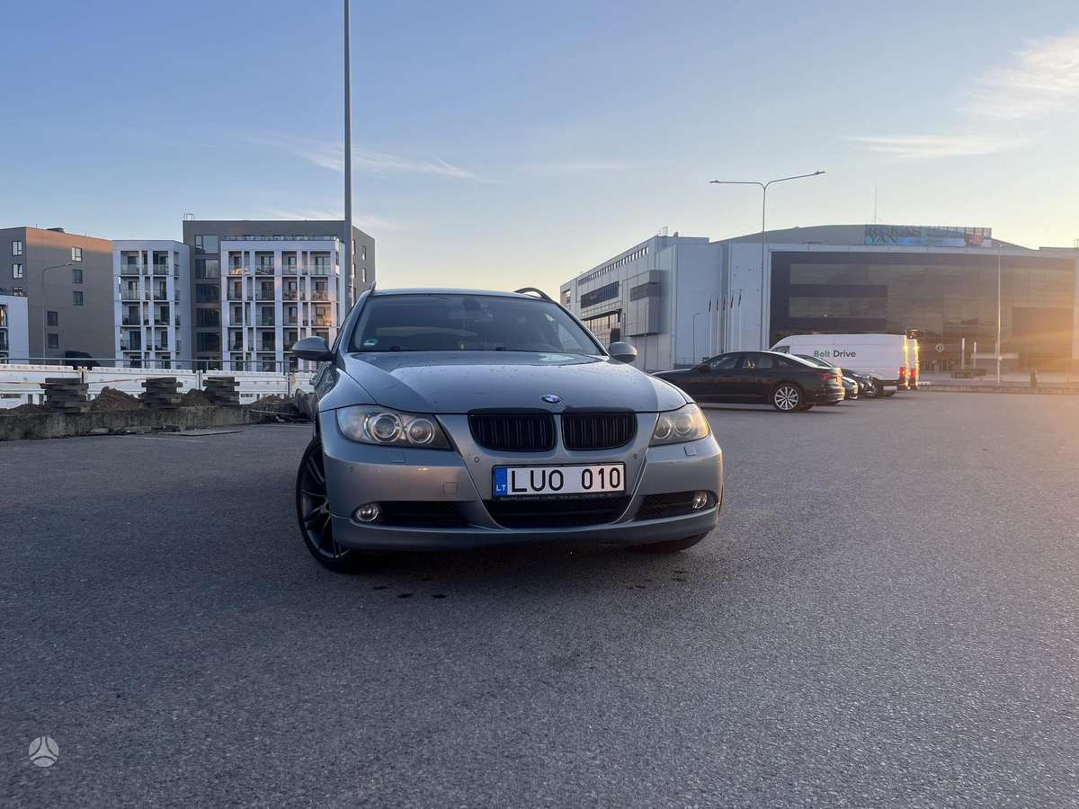BMW 320 - 1