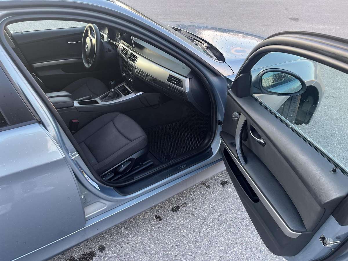 BMW 320, 2.0 l., wagon